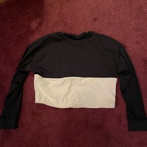 Zyia long sleeve top